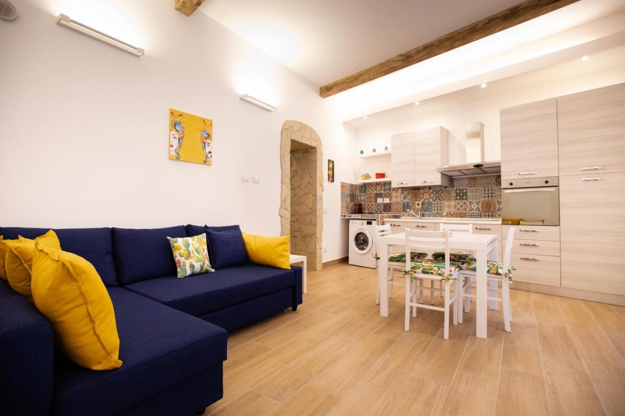 Casuzza Di Bru Apartment Syracuse ภายนอก รูปภาพ